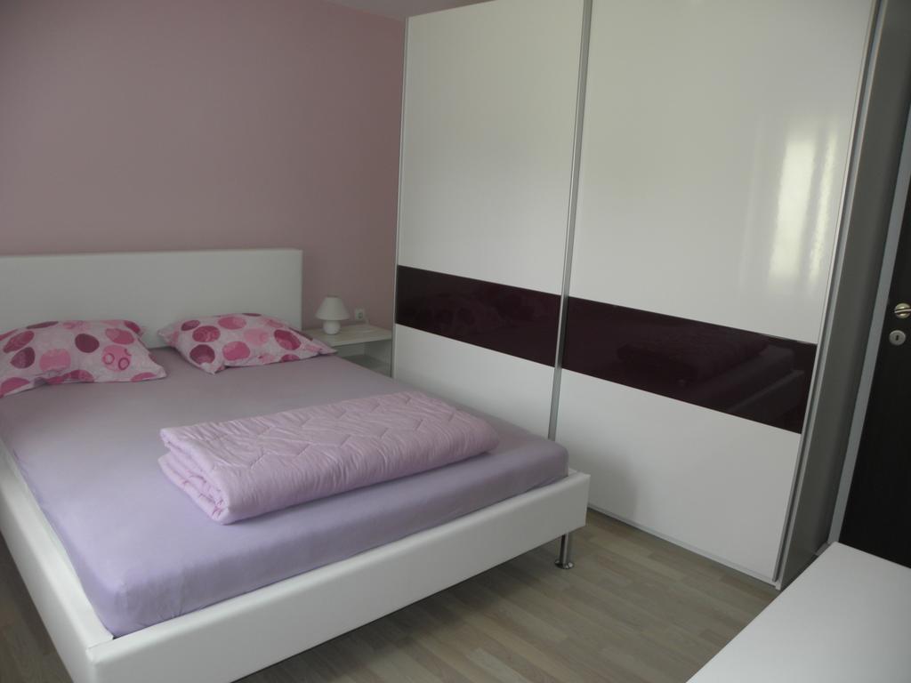 Apartment Jartic Betina  Phòng bức ảnh