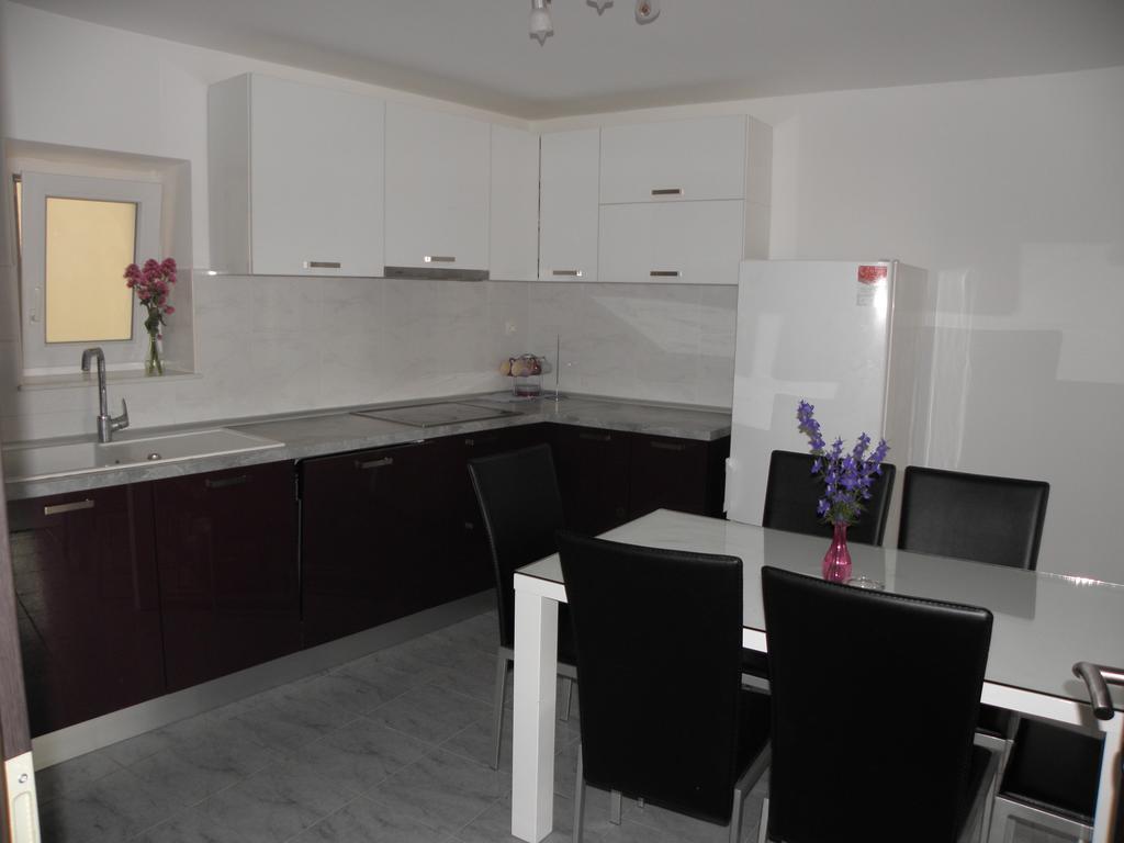 Apartment Jartic Betina  Phòng bức ảnh