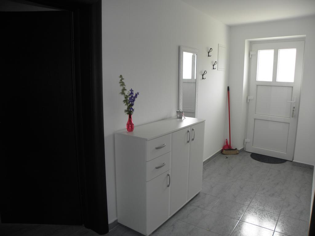 Apartment Jartic Betina  Phòng bức ảnh